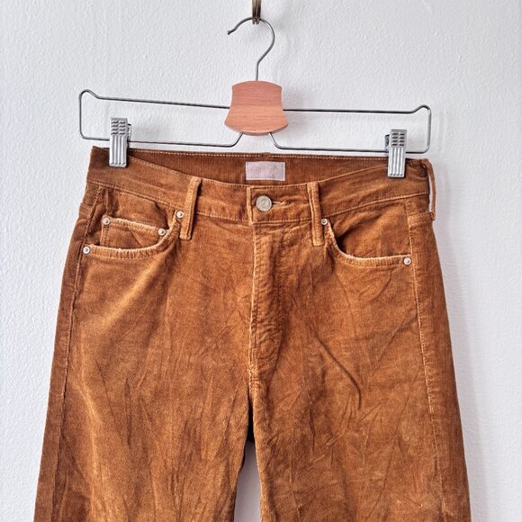 MOTHER The Outsider Crop Corduroy Jeans in Hopscotch Okra - Picture 4 of 11